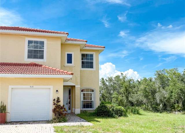 Property at 528 Parsley Ct, Kissimmee, FL 34759, 3 beds, 2.5 baths