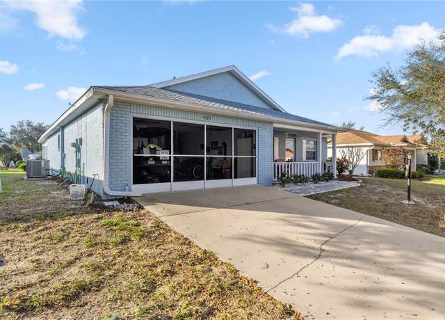 Property at 9770 SW 97th Pl, Ocala, FL 34481, 3 beds, 3 baths