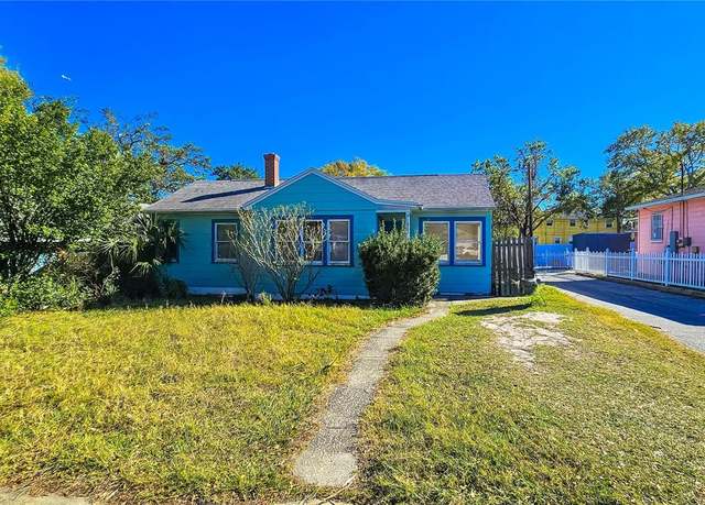 Property at 860 16th Ave S, St Petersburg, FL 33701, 2 beds, 1 bath