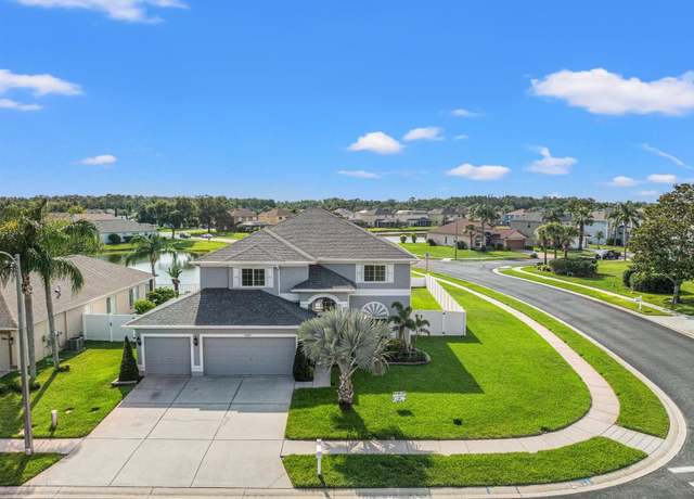 Property at 4805 Holdsworth Dr, Land O Lakes, FL 34639, 5 beds, 3 baths