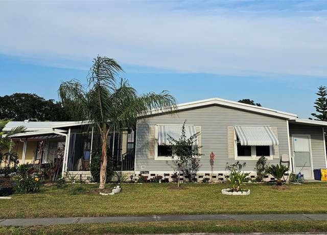 Property at 36312 Toranado Way, Zephyrhills, FL 33541, 2 beds, 1.5 baths