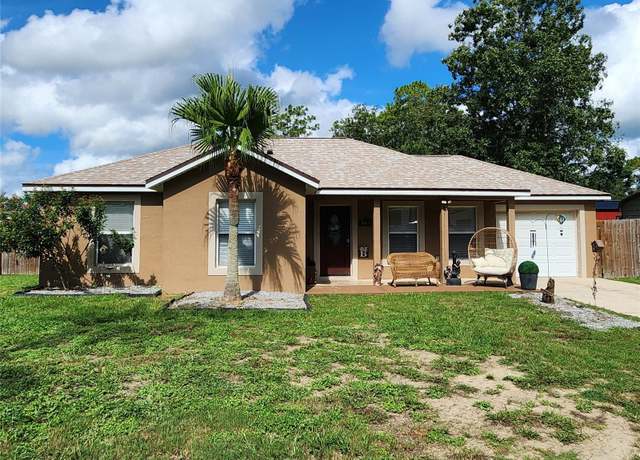 Property at 40647 E First Ave, Umatilla, FL 32784, 3 beds, 2 baths
