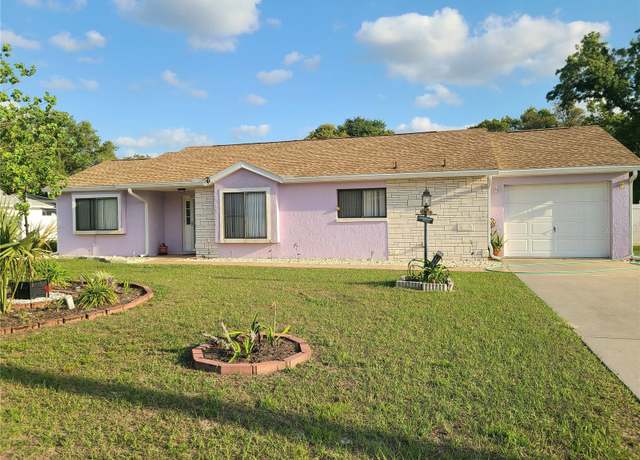 Property at 5606 SW 107th St, Ocala, FL 34476, 2 beds, 2 baths