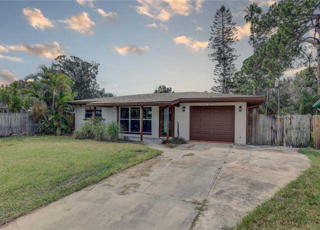 Property at 330 83rd Ave NE, St Petersburg, FL 33702, 2 beds, 1.5 baths