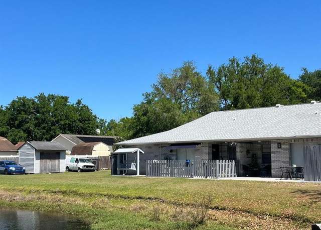 Property at 3101 Bloomingdale Villas Ct, Brandon, FL 33511