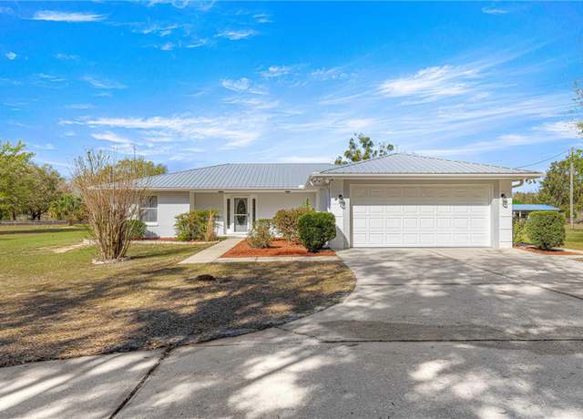 Property at 8976 SE 126 Pl, Belleview, FL 34420, 3 beds, 2 baths