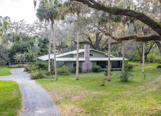 Property at 249 SE Tuscawilla Rd, Micanopy, FL 32667, 3 beds, 2 baths