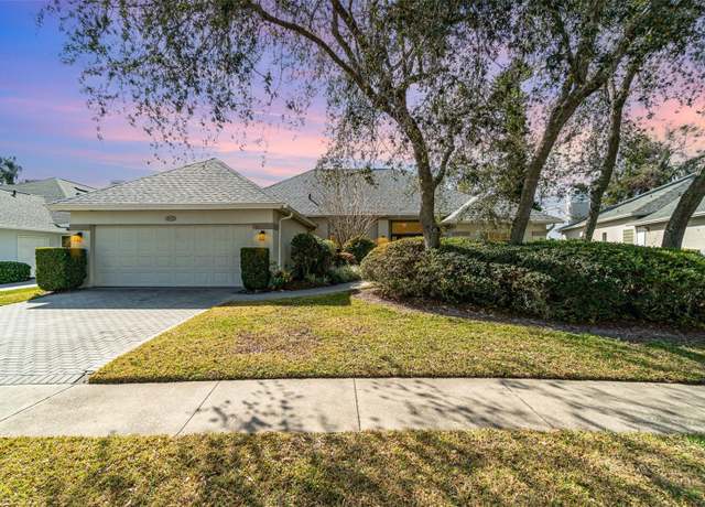 Property at 1501 Edgewater Dr, Mount Dora, FL 32757, 3 beds, 2 baths