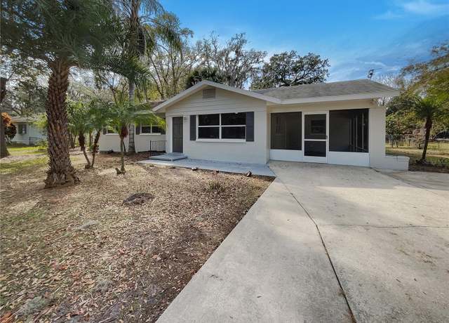 Property at 1361 Peters Dr, Leesburg, FL 34748, 3 beds, 1.5 baths