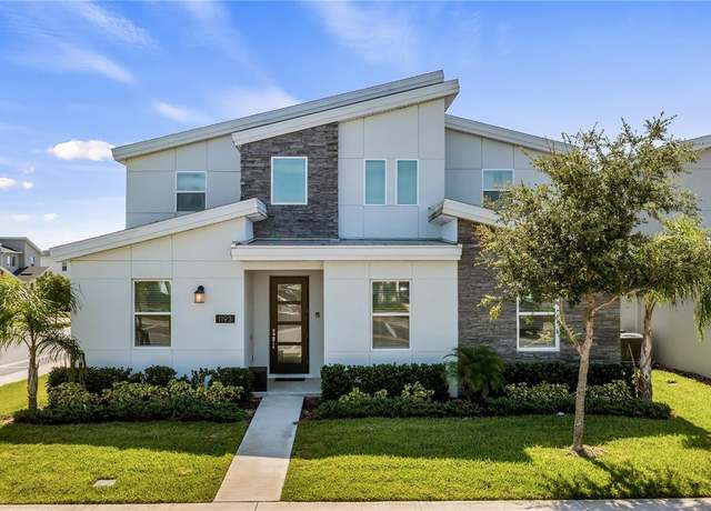 Property at 1193 Challenge Dr, Davenport, FL 33896, 8 beds, 5 baths