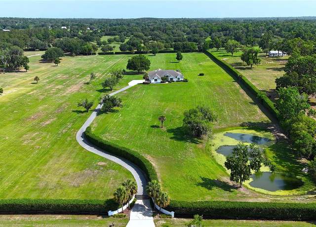 Property at 601 SE 80th St, Ocala, FL 34480, 4 beds, 5 baths