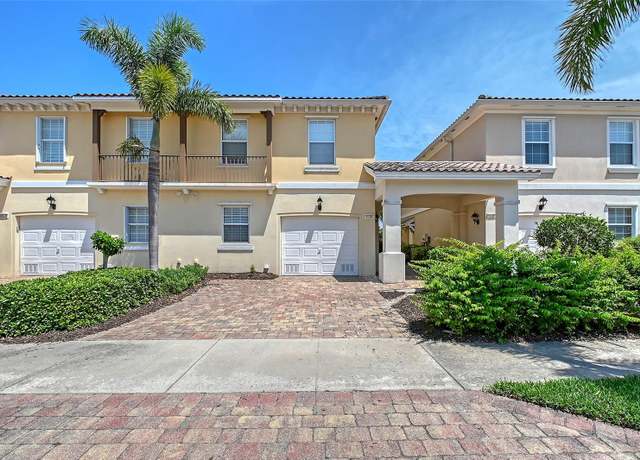 Property at 1831 Burgos Dr, Sarasota, FL 34238, 3 beds, 2.5 baths