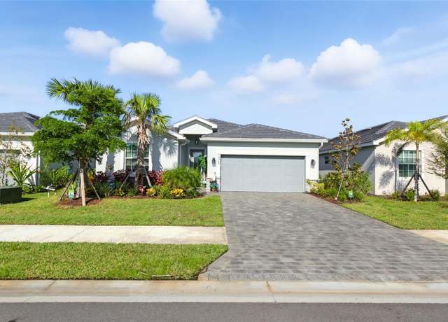 Property at 19085 Cabernet Ct, Venice, FL 34293, 4 beds, 3 baths