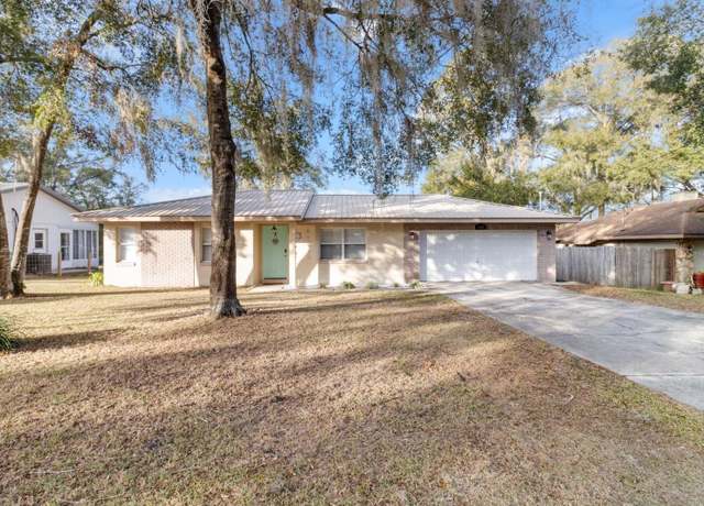 Property at 6161 E Oneida St, Inverness, FL 34452, 3 beds, 2 baths