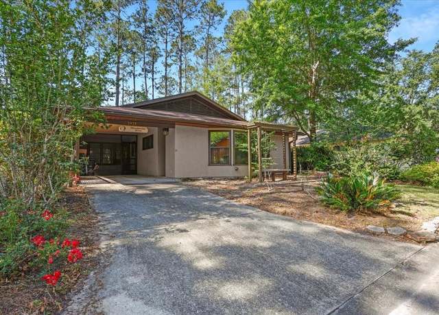 Property at 3937 NW 84th Pl, Gainesville, FL 32653, 2 beds, 2 baths