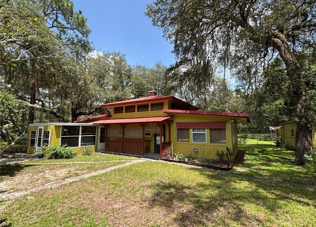 Property at 621 NE 165th Ter, Silver Springs, FL 34488, 2 beds, 1 bath