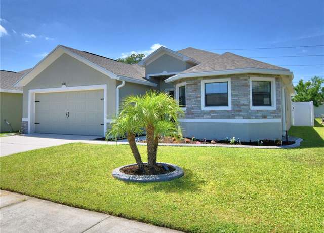 Property at 8243 Campbell Crossing Cir, Lakeland, FL 33810, 3 beds, 2 baths
