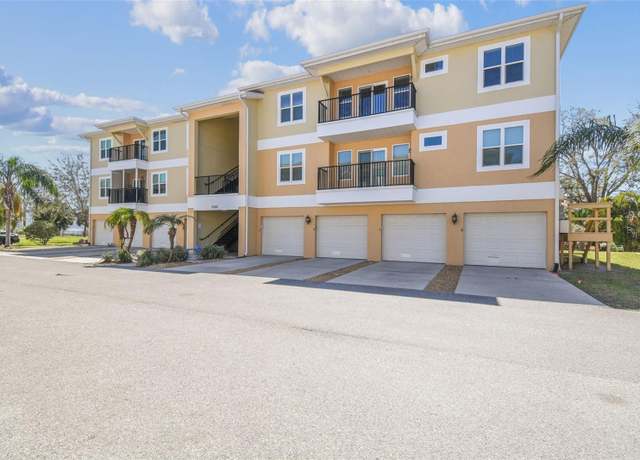 Property at 5088 Royal Palms Way #304, New Port Richey, FL 34652, 3 beds, 2 baths