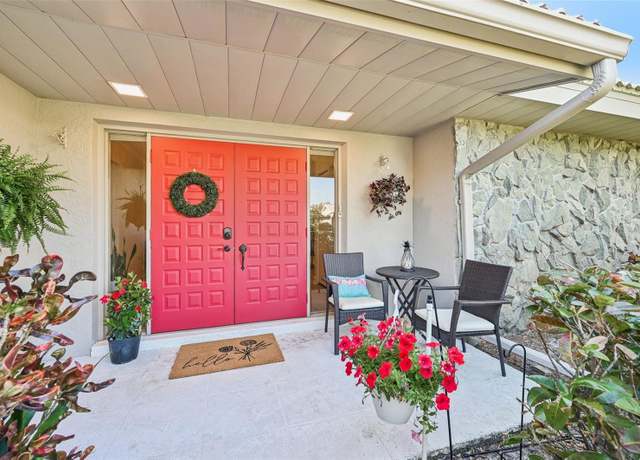 Property at 3880 Wilshire Cir #28, Sarasota, FL 34238, 2 beds, 2 baths