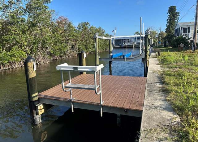 Property at 196 Bimini Dr, Palmetto, FL 34221