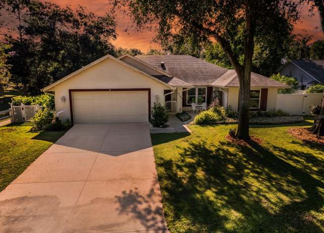 Property at 2705 Autumn Ln, Eustis, FL 32726, 4 beds, 2 baths