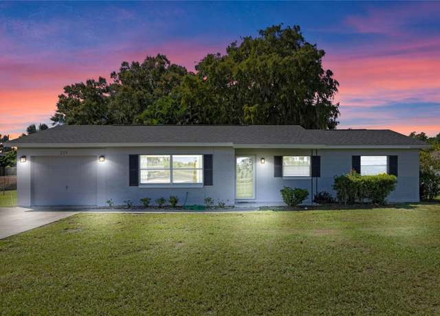 Property at 2009 Lakeshore Blvd, St Cloud, FL 34769, 3 beds, 2 baths