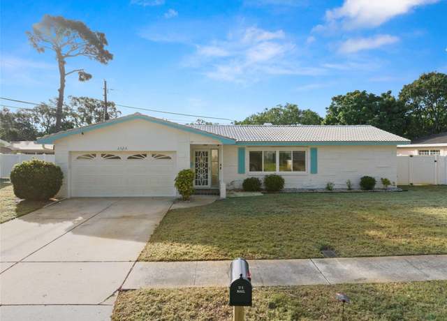Property at 1305 Whispering Pines Dr, Clearwater, FL 33764, 3 beds, 2 baths