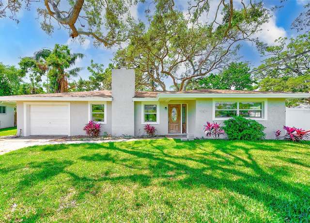 Property at 3572 Pocahontas Dr, Largo, FL 33774, 2 beds, 2 baths