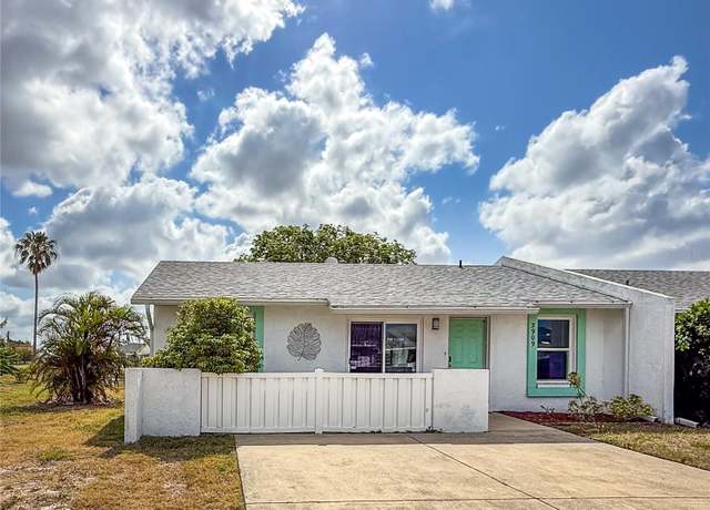 Property at 3909 40th St W, Bradenton, FL 34205, 2 beds, 2 baths