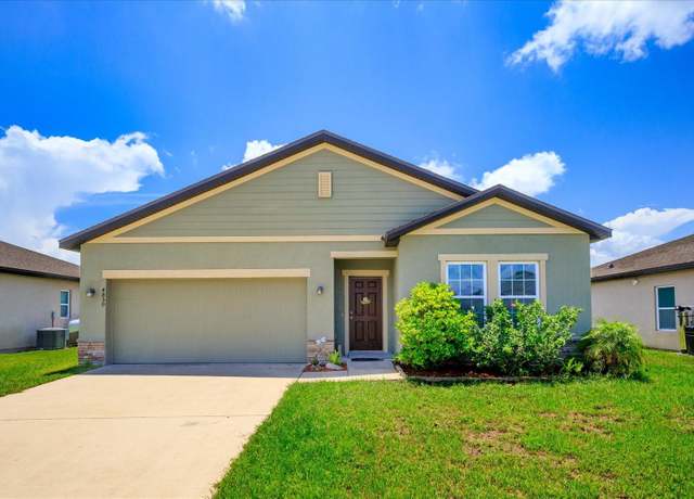 Property at 4850 ST James Ct, Winter Haven, FL 33881, 3 beds, 2 baths