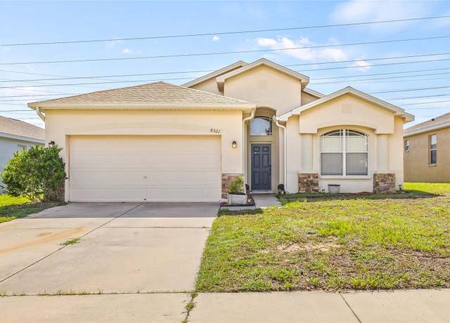 Property at 8521 Southern Charm Cir, Brooksville, FL 34613, 4 beds, 2 baths