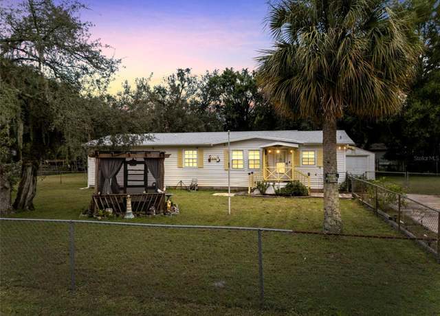 Property at 9140 & 9130 Peony St, New Port Richey, FL 34654, 3 beds, 2 baths