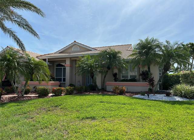 Property at 310 Caicos Dr, Punta Gorda, FL 33950, 3 beds, 2.5 baths