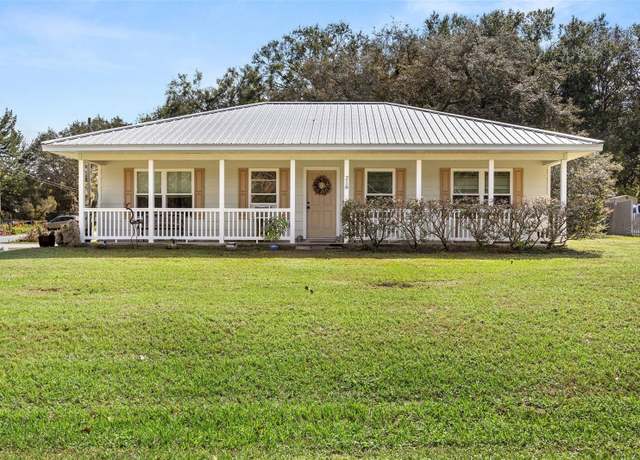 Property at 218 Ann St, Lady Lake, FL 32159, 3 beds, 2 baths