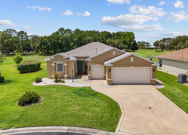Property at 1044 SW 159th St, Ocala, FL 34473, 3 beds, 2 baths