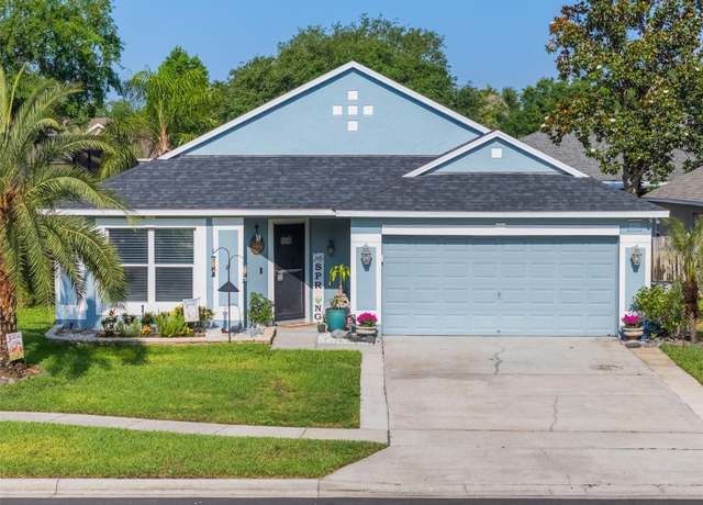 Property at 2098 Carpathian Dr, Apopka, FL 32712, 4 beds, 2 baths