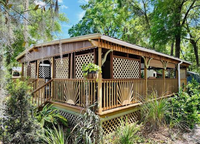 Property at 11098 NW 112th Pl, Chiefland, FL 32626, 2 beds, 2 baths