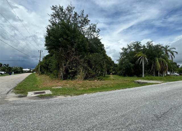 Property at 3671 Hialeah Rd, Venice, FL 34293