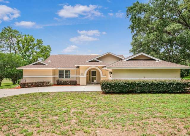 Property at 375 E Liberty St, Hernando, FL 34442, 3 beds, 2 baths