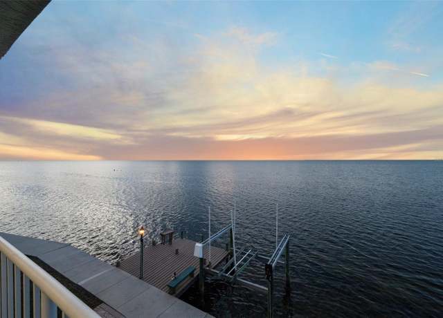 Property at 6423 Driftwood Dr, Hudson, FL 34667, 3 beds, 3 baths