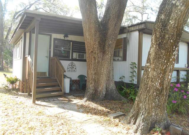 Property at 2695 NE 160th Ln, Citra, FL 32113, 2 beds, 1 bath