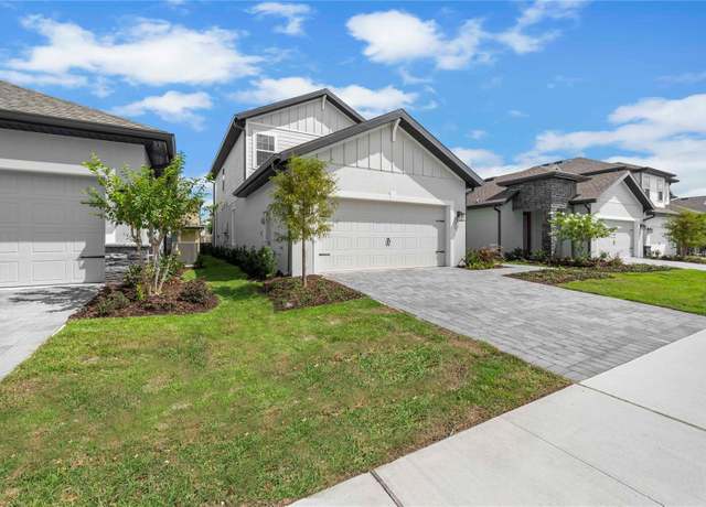 Property at 7665 Somersworth Dr, Kissimmee, FL 34747, 4 beds, 3.5 baths