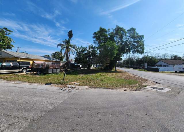 Property at 1712 38th Ave W, Bradenton, FL 34205