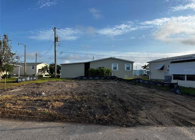Property at 269 Jamaica Dr, Palmetto, FL 34221