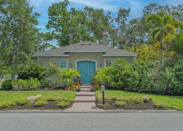 Property at 640 N Osprey Ave, Sarasota, FL 34236, 3 beds, 3 baths