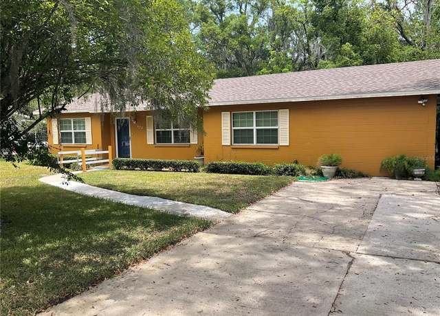 Property at 625 NE 24th St, Gainesville, FL 32641, 3 beds, 2 baths
