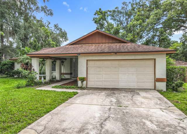 Property at 710 E 6th St, Apopka, FL 32703, 3 beds, 2 baths