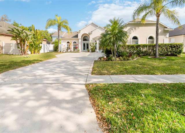 Property at 1923 Lazy Oaks Loop, St Cloud, FL 34771, 4 beds, 3 baths