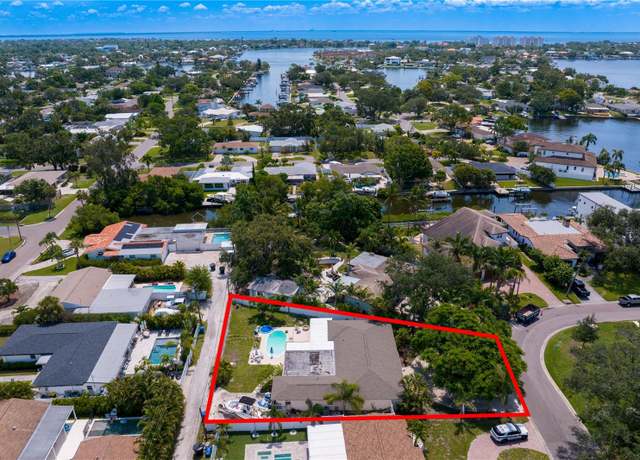 Property at 843 37th Ave NE, St Petersburg, FL 33704, 3 beds, 2 baths
