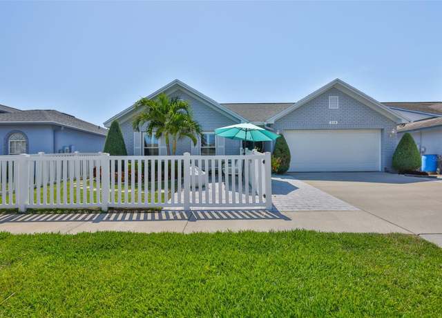 Property at 214 Lookout Dr, Apollo Beach, FL 33572, 3 beds, 2 baths